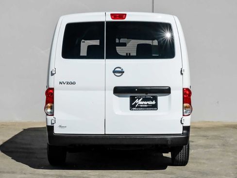 Used 2020 Nissan NV200 S w/ Back Door Glass Package image 9