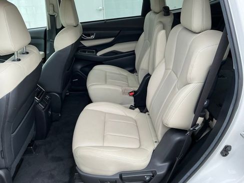 Certified 2024 Subaru Ascent Limited w/ Technology Package AWD/4WD image 11
