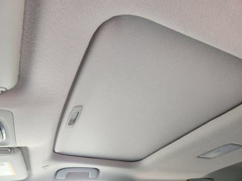 Used 2026 Toyota Corolla Cross LE w/ Moonroof Package FWD image 60