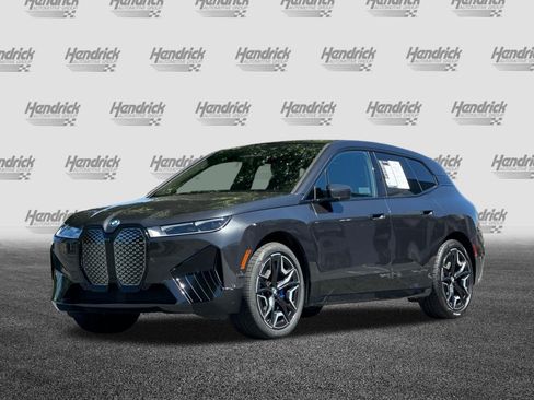 Used 2024 BMW iX xDrive50 w/ Premium Package AWD/4WD image 9