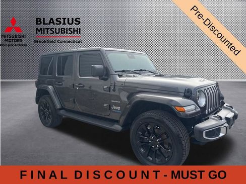 Used 2021 Jeep Wrangler Unlimited Sahara w/ Cold Weather Group AWD/4WD image 1