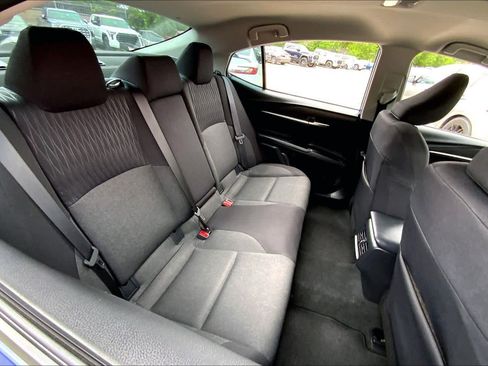 Used 2025 Toyota Camry LE w/ Convenience Package image 17