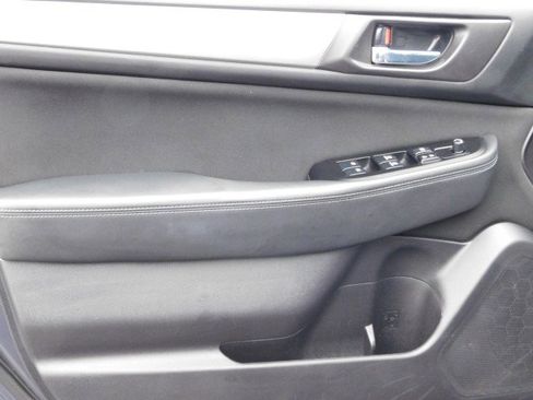 Used 2017 Subaru Legacy 2.5i Premium image 25