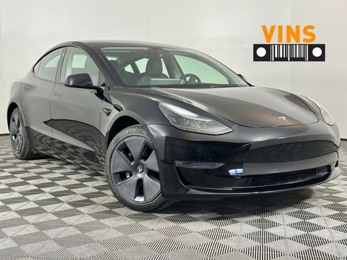 Used 2023 Tesla Model 3 Standard Range RWD image 1