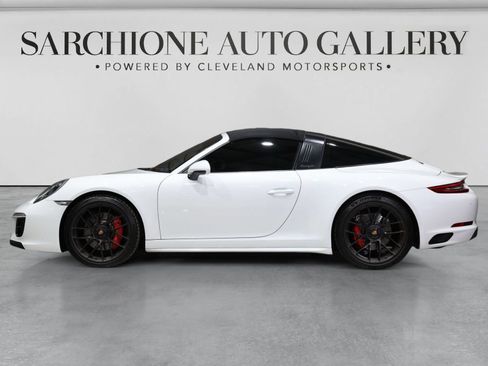 Used 2018 Porsche 911 Targa 4 GTS AWD/4WD image 4