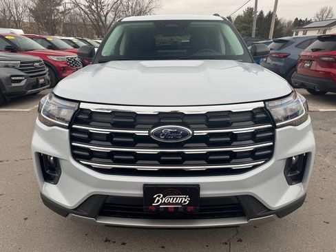 New 2026 Ford Explorer Active w/ Active Comfort Package image 2