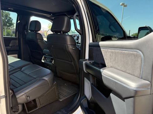 Used 2025 Ford F350 Platinum AWD/4WD image 27