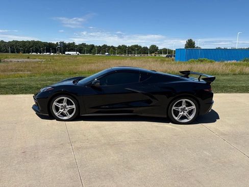 Used 2023 Chevrolet Corvette Stingray Preferred Cpe w/ Stealth Interior Trim Package RWD image 6