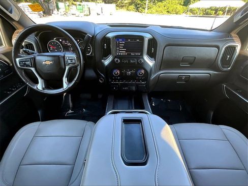 Certified 2021 Chevrolet Silverado 1500 LTZ w/ Technology Package image 11