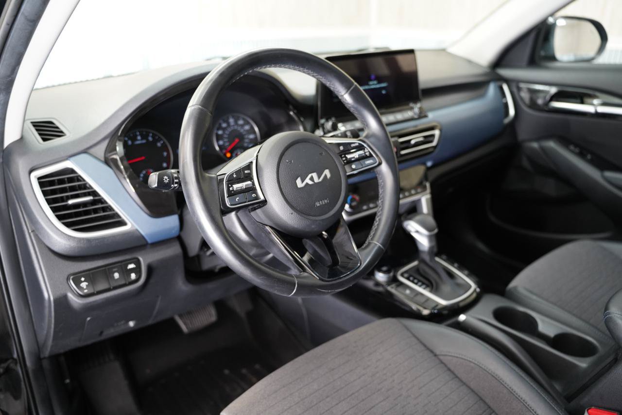 Used 2022 Kia Seltos Nightfall Edition AWD/4WD image 11