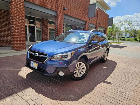 Used 2019 Subaru Outback 2.5i Premium AWD/4WD image 6