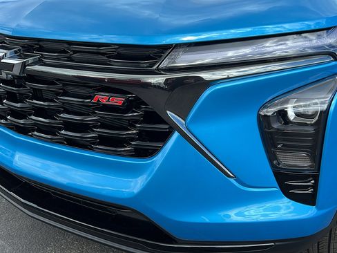 New 2025 Chevrolet Trax RS w/ Driver Confidence Package image 9