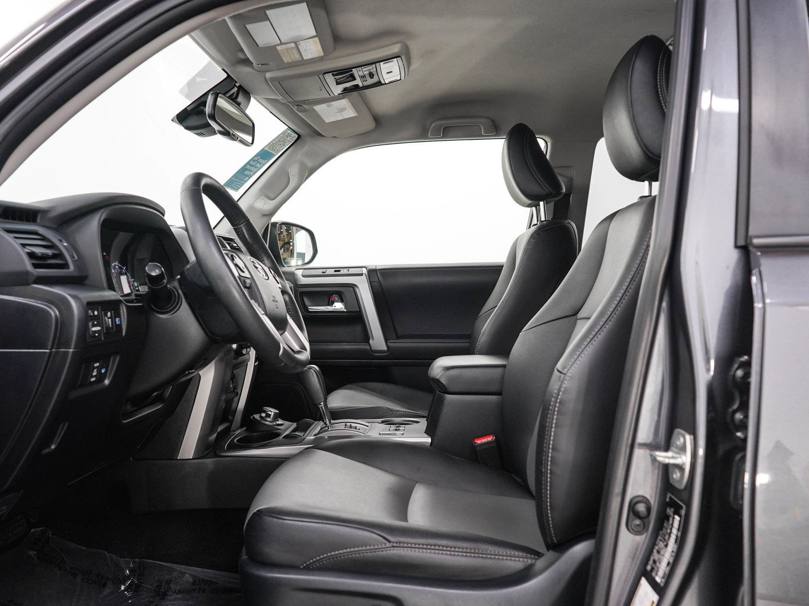 Used 2022 Toyota 4Runner SR5 Premium AWD/4WD image 21