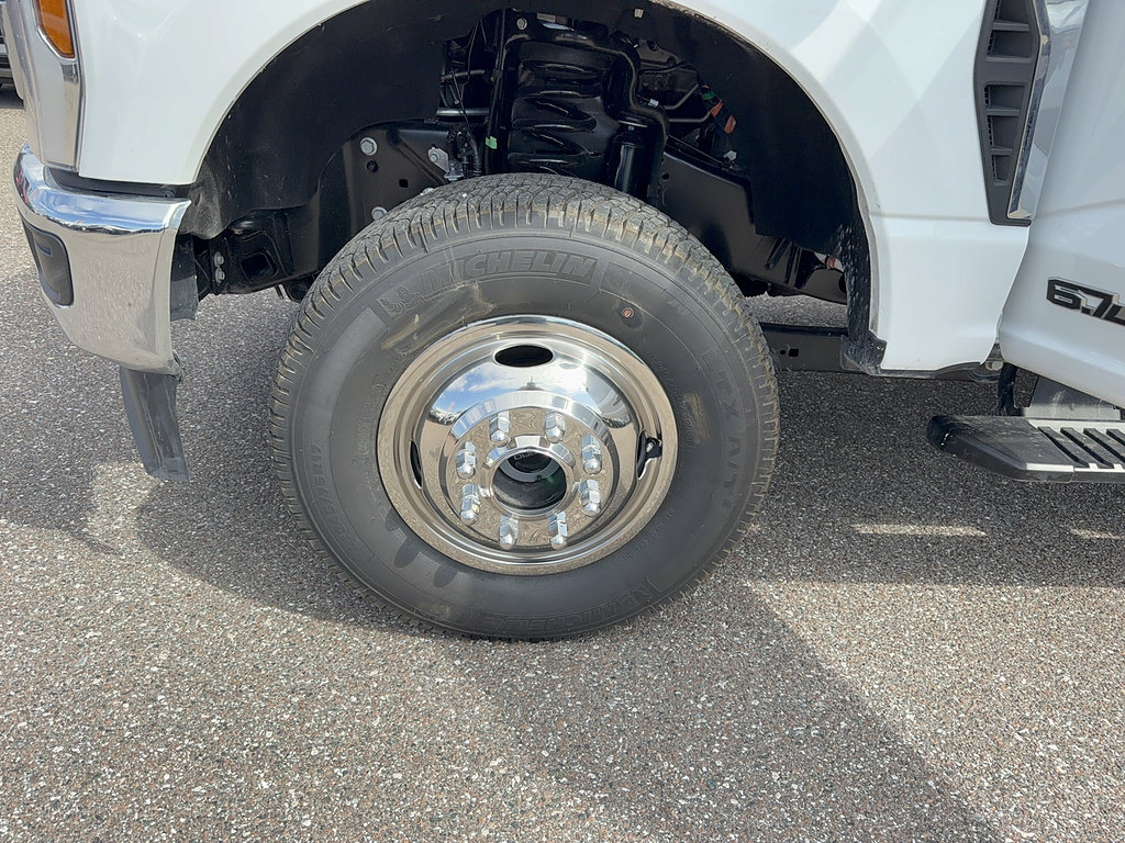 New 2026 Ford F350 XL w/ XL Chrome Package AWD/4WD image 45