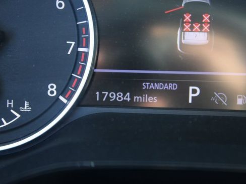 Used 2022 Nissan Pathfinder SL w/ SL Premium Package image 16