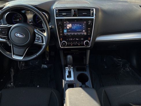 Used 2019 Subaru Outback 2.5i Premium image 7