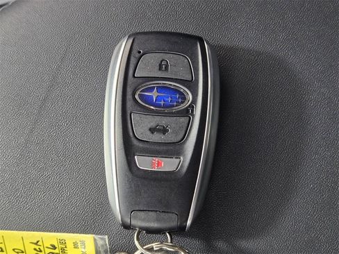 Used 2018 Subaru Outback 3.6R Limited image 24