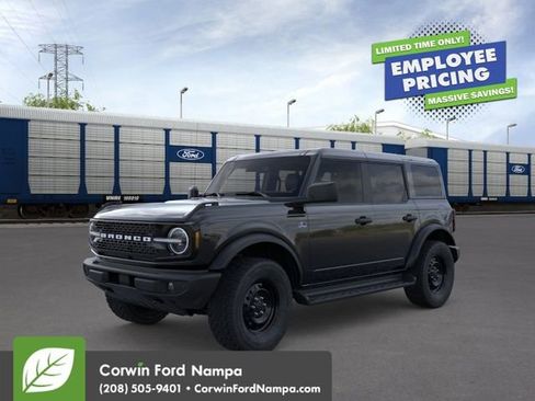 New 2026 Ford Bronco Outer Banks w/ Black Appearance Package AWD/4WD image 2
