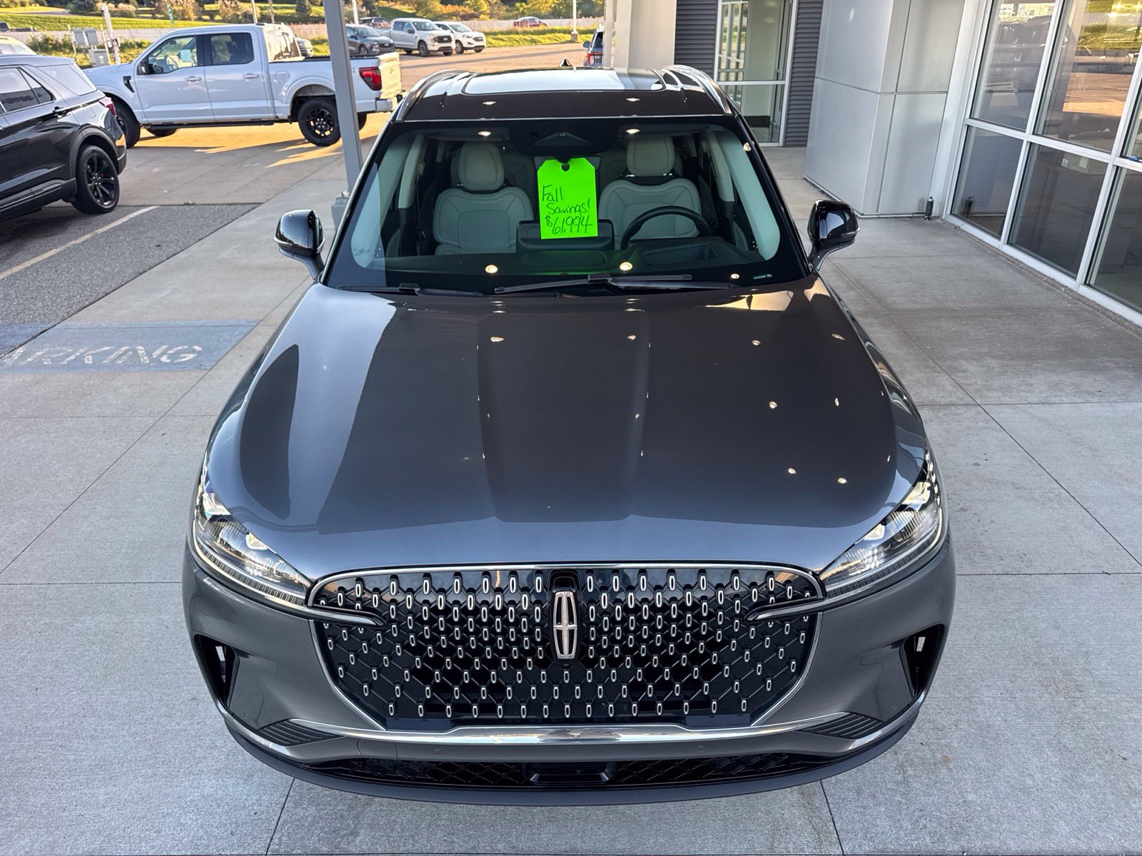 Used 2025 Lincoln Aviator Reserve w/ Equipment Group 201A AWD/4WD image 11