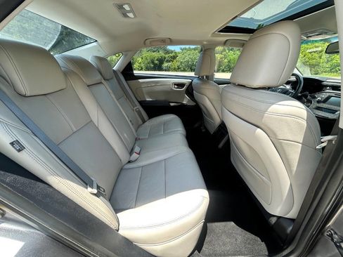 Used 2014 Toyota Avalon XLE Premium FWD image 14