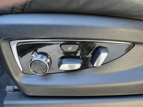 Used 2020 Cadillac Escalade ESV Platinum image 13