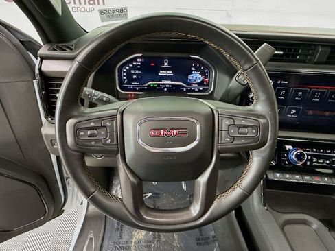 Used 2024 GMC Sierra 2500 AT4 w/ AT4 Premium Plus Package image 12