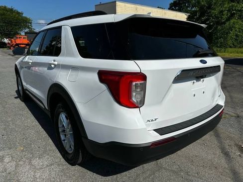 Used 2020 Ford Explorer XLT w/ Comfort Package AWD/4WD image 7