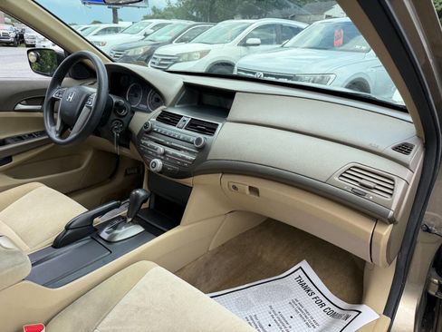 Used 2010 Honda Accord LX image 26