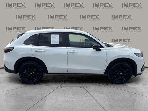 Used 2024 Honda HR-V Sport image 6