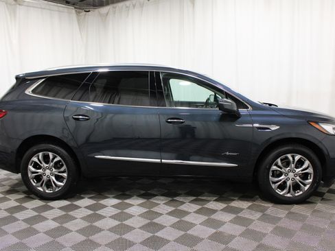 Used 2019 Buick Enclave Avenir w/ Avenir Technology Package FWD image 33