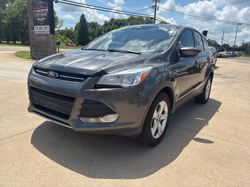 Used 2016 Ford Escape SE AWD/4WD image 1