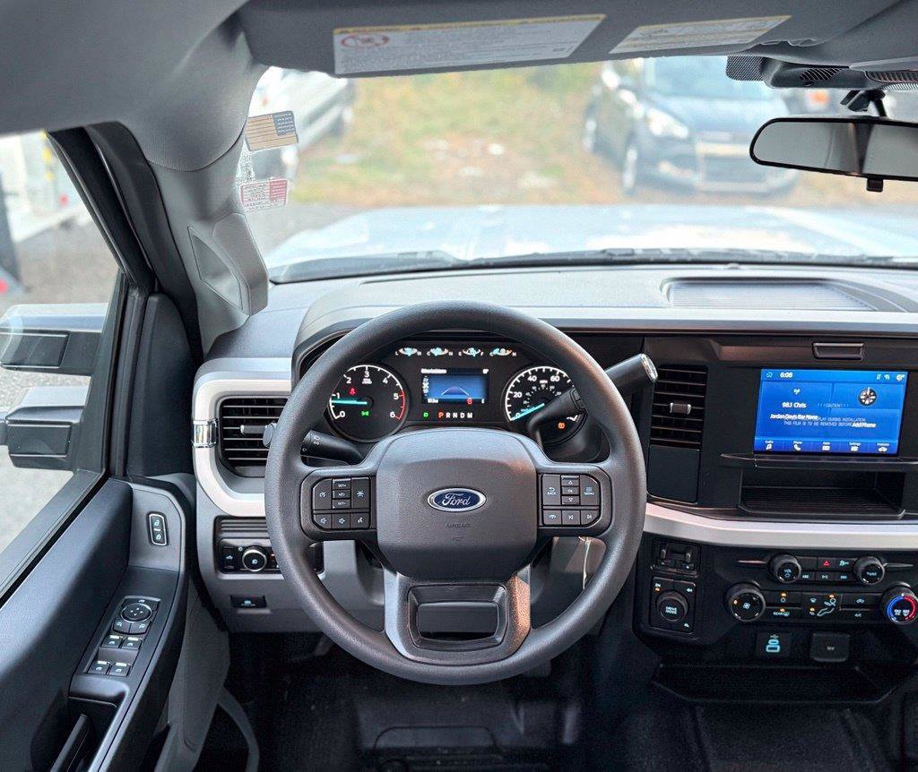 New 2026 Ford F550 4x4 Supercab Super Duty image 14