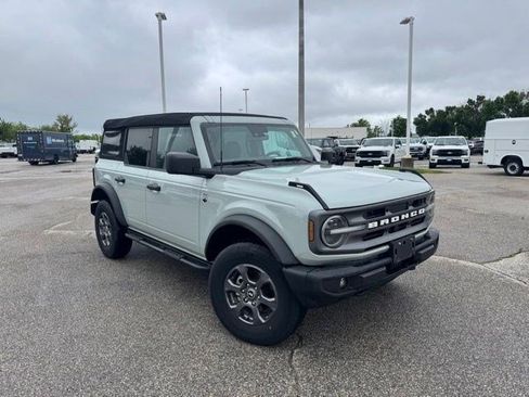 Used 2023 Ford Bronco Big Bend AWD/4WD image 1