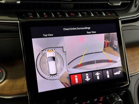 New 2025 Jeep Grand Cherokee Summit image 36