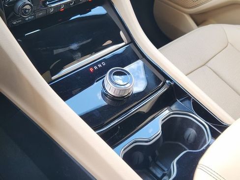 Used 2023 Jeep Grand Cherokee L Limited w/ Luxury Tech Group II RWD image 19