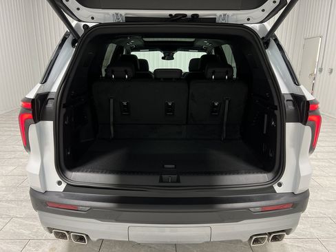 New 2026 Chevrolet Traverse LT image 28