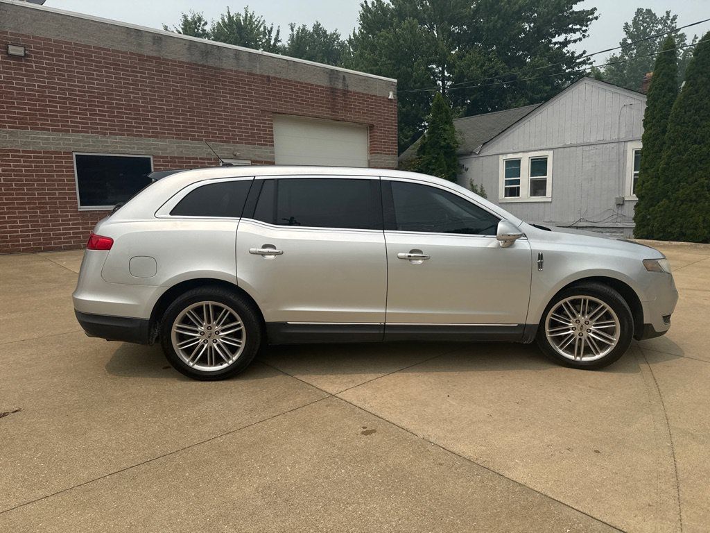 Used 2014 Lincoln MKT AWD w/ Equipment Group 201A image 4