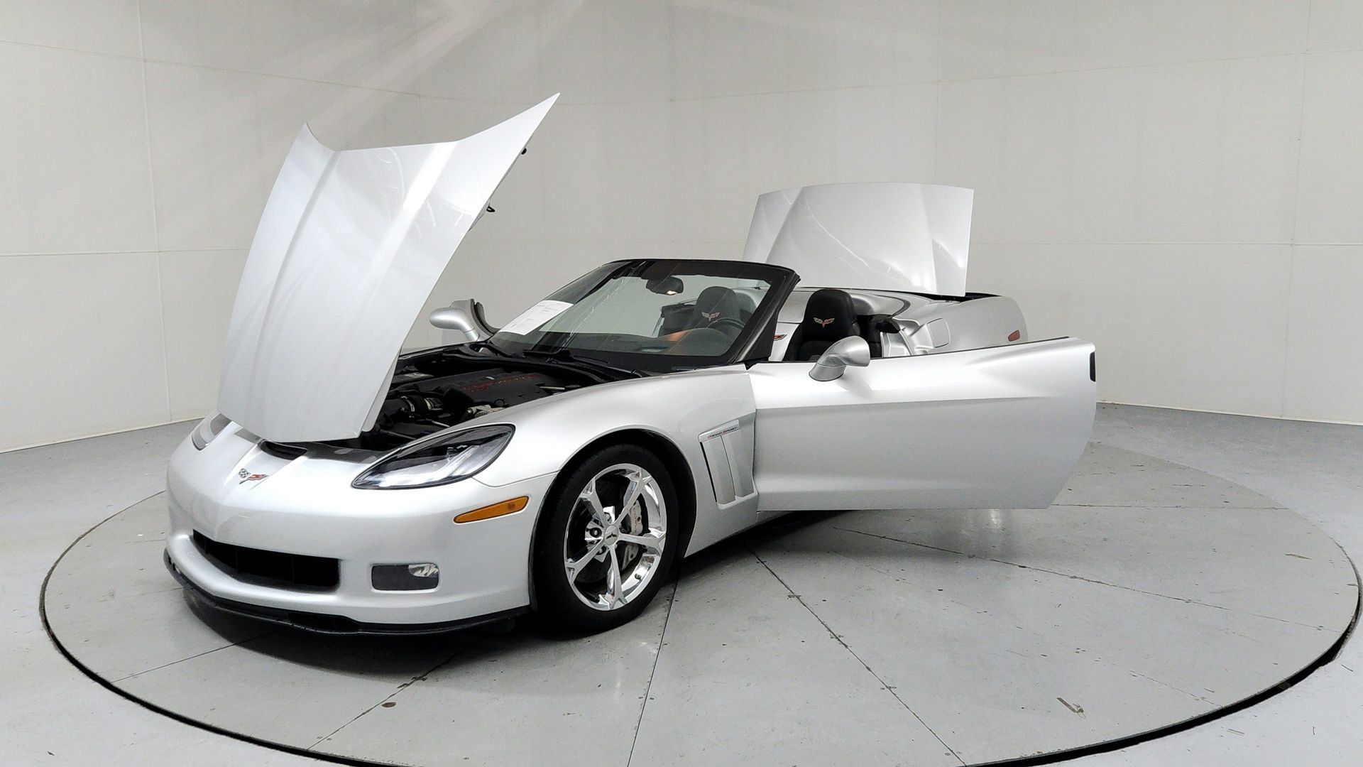 Used 2010 Chevrolet Corvette Grand Sport w/ Preferred Equipment Group RWD image 9
