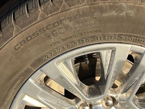 Used 2025 GMC Yukon Denali image 7