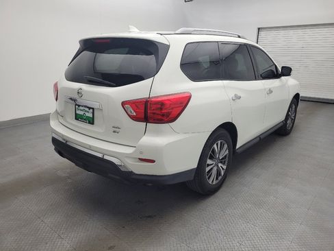 Used 2019 Nissan Pathfinder SV image 9