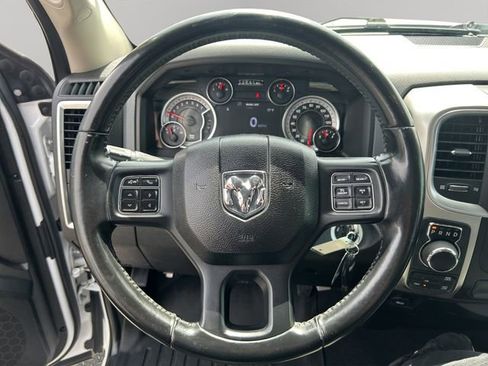 Used 2019 RAM 1500 Classic SLT w/ Luxury Group AWD/4WD image 12