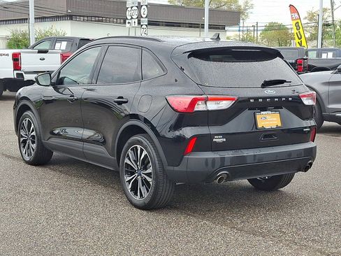 Certified 2022 Ford Escape SE w/ SE Sport Appearance Package image 7