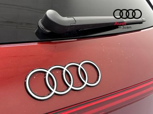 Certified 2025 Audi Q5 2.0T Premium w/ Convenience Package image 12