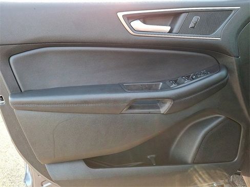 Used 2024 Ford Edge SEL image 12