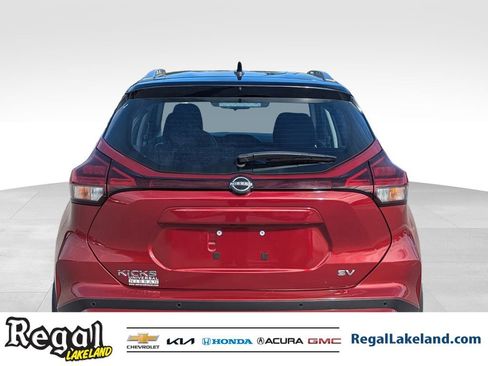 Used 2024 Nissan Kicks SV image 4