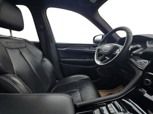 Used 2022 Jeep Grand Cherokee L Overland w/ Luxury Tech Group IV image 16