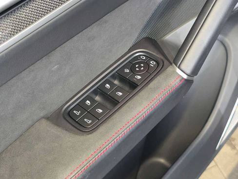 Used 2025 Porsche Cayenne GTS AWD/4WD image 25