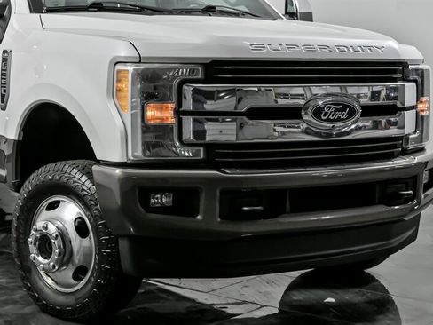 Used 2017 Ford F350 King Ranch w/ FX4 Off-Road Package image 2