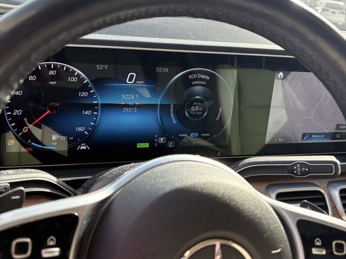 Used 2022 Mercedes-Benz GLS 450 4MATIC image 9