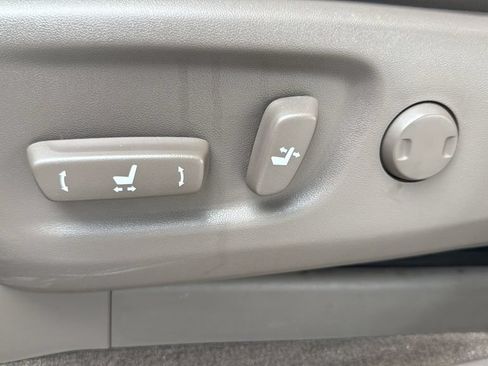 Used 2019 Lexus GX 460 w/ Navigation Package AWD/4WD image 11